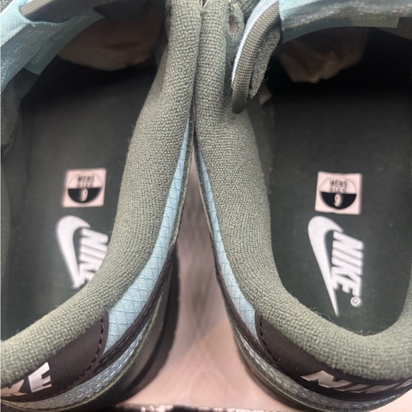 Nike Dunk Low SE Vintage Green Denim Turquoise NWOT - Picture 4 of 6